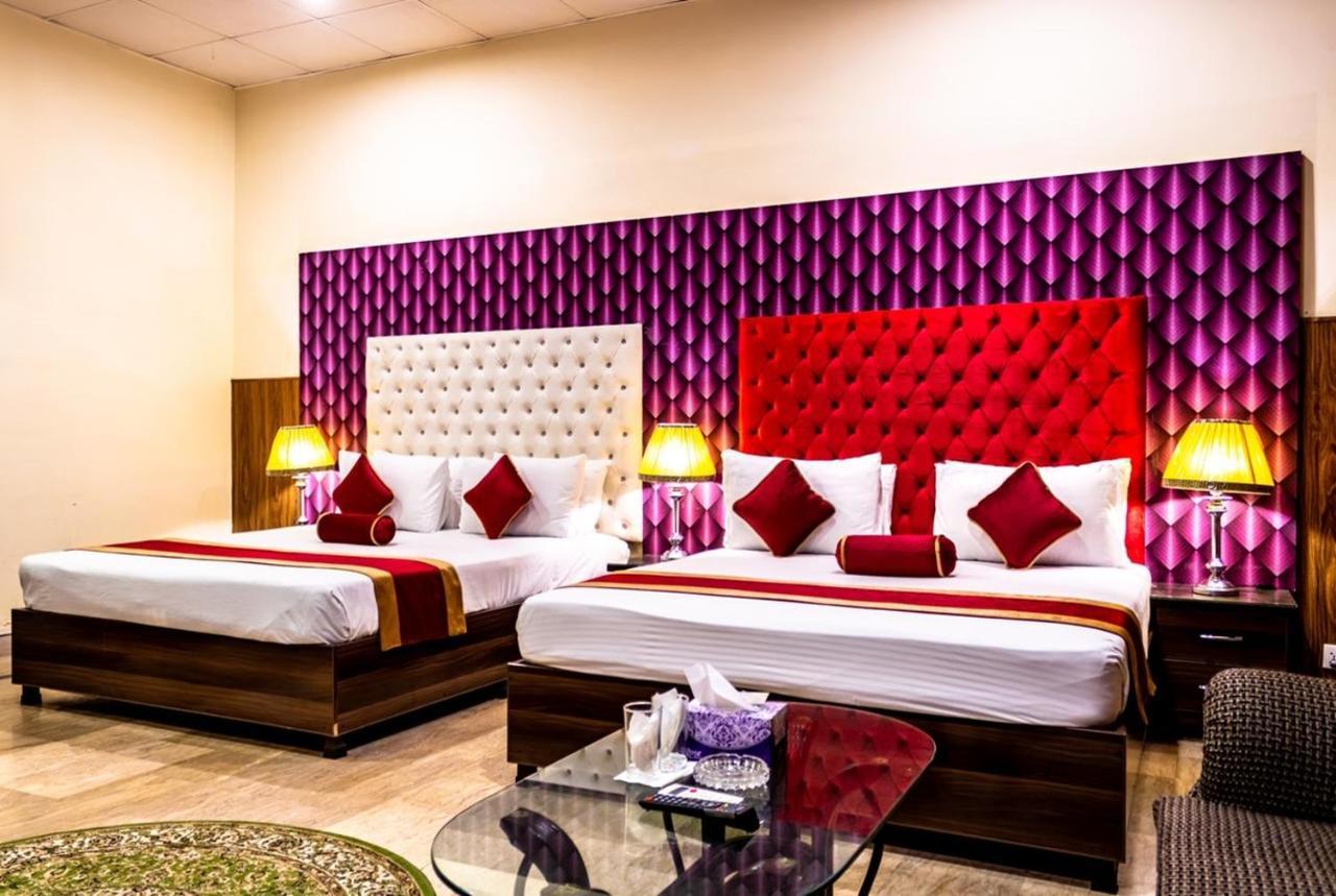 Rose Palace Hotel, Gulberg ลาฮอร์ ภายนอก รูปภาพ